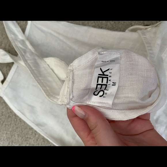 Seek, Adjustable White Short Overalls, Size M - Picture 3 of 3